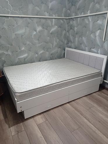 silver kitchen: Продаю двухспальную кровать, торг возможен — 3