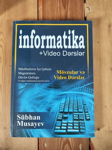 informatika: İkisi dəst olaraq gedir. Yenidirlər. İkisi biryerdə 10 AZN. Metrolara