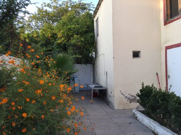 Həyət evləri və villaların satışı: 6 otaqlı, 165 kv. m, Orta təmir — 4