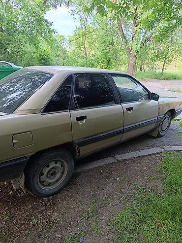 e klass: Audi 100: 1987 г., 1.8 л, Механика, Бензин, Седан — 4