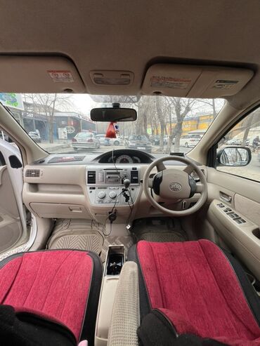 Toyota: Toyota Raum: 2004 г., 1.5 л, Автомат, Седан — 7