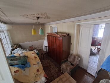 Həyət evləri və villaların satışı: Gəncə Şəhərində Mərkəzdə 6 Nömrəli Məktəbin yaxınlığında həyət evi -da lalafo.az — 6 Həyət evləri və villaların satışı: Gəncə Şəhərində Mərkəzdə 6 Nömrəli Məktəbin yaxınlığında həyət evi — 6