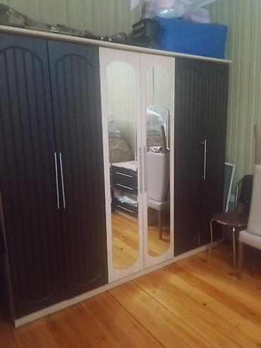 isdol usdul: Yemək masası və stul dəsti + künc divan - Masa: düz, mat qara səthli — 8