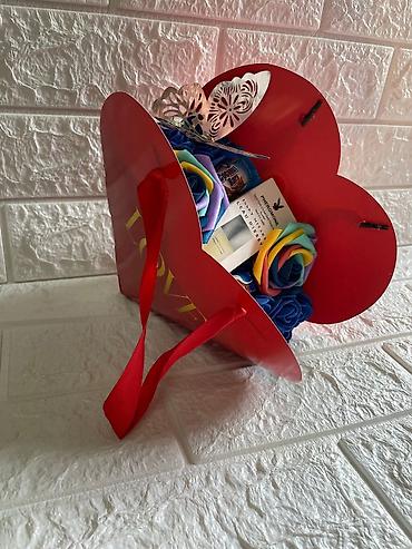 Praznična dekoracija: 🌸🌷 cvetni box setovi 🌷🌸 tražiš savršen poklon koji ostavlja bez daha? — 2