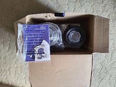 coffee maker: Продаю блендер Kitfort КТ-3079, 2-в-1 (блендер, кофемолка). состояние — 5