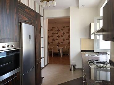 tifani dest: İcarəyə verilir 4 otaqlı yeni tikili 180 m², Nizami m. Kateqoriya — 9