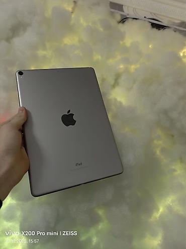 xiaomi redmi note 9 pro цена в бишкеке: Планшет, Apple, 10" - 11", Б/у, Классический цвет - Серый — 1