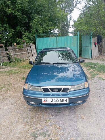 объем 1: Daewoo Nexia: 1998 г., 1.5 л, Механика, Бензин, Седан