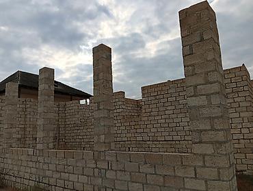 lokbatanda ev satisi: 4 otaqlı, 4 kv. m, Kredit yoxdur, Təmirsiz — 3