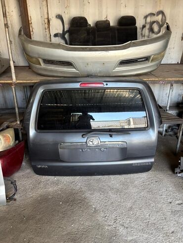 богажник зил: Крышка багажника Toyota, 2003 г., Оригинал