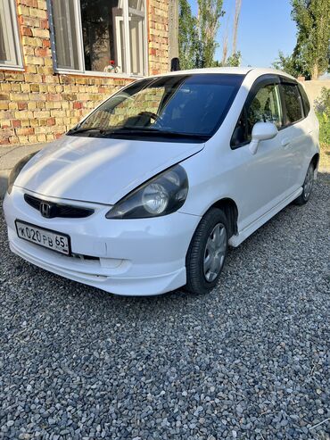 опель зафира б: Honda Fit: 2002 г., 1.3 л, Вариатор, Бензин