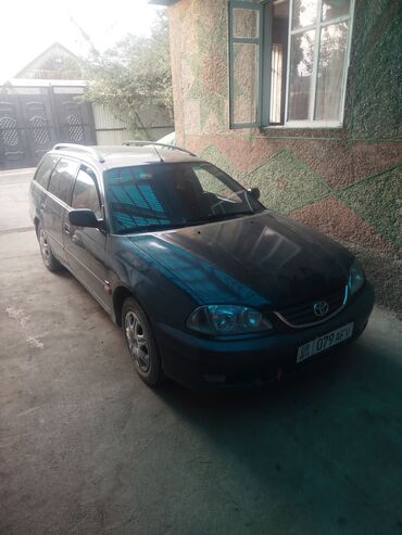 срочно продам авто в связи с переездом: Toyota Avensis: 2001 г., 1.8 л, Механика, Бензин