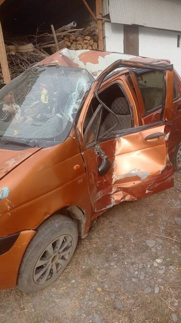 новые покрышки: Автомобиль Daewoo Matiz, хэтчбек, оранжевый металлик. Особенности и at lalafo.kg новые покрышки: Автомобиль Daewoo Matiz, хэтчбек, оранжевый металлик. Особенности и