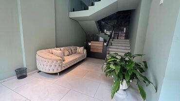 Digər kommersiya daşınmaz əmlakı: Klinika İcarəsi!!! Yasamal rayonu Zahid Xəlilov küçəsində, 53 nömrəli — 2