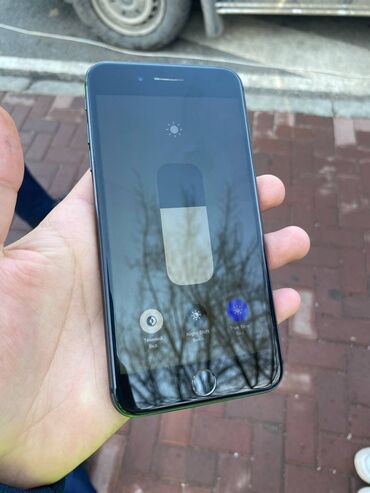 Apple iPhone: IPhone 8 Plus, Space Gray — 6