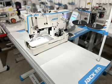 швейная машинка зигзаг: Тигүүчү машина Jack, Автомат