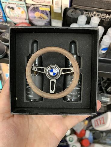 inter: Ароматизатор для автомобиля в виде мини-руля BMW в подарочном наборе — 1