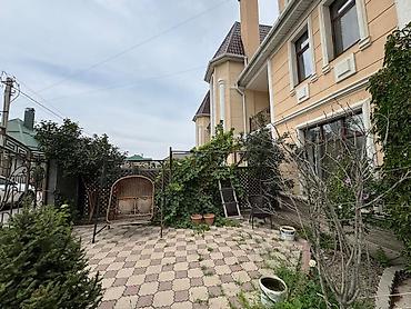 Долгосрочная аренда домов: 280 м², 6 комнат, Парковка — 17