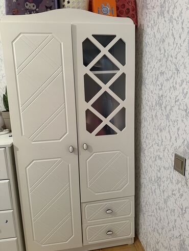 Uşaq dolabları: Oğlan və qız üçün, İşlənmiş, 2 qapılı, Açılan, Düz dolab