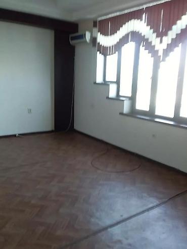 Коммерциялык мүлк: Кеңселерди сатуу 24 м², Ремонту бар, Административдик имарат, 3 кабат — 1