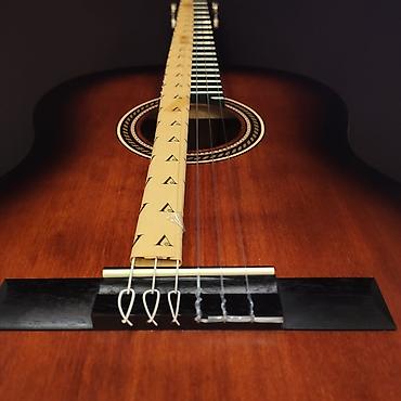 akustik gitara: Klassik gitara Valencia VC204H Üst:Sitka Spruce Qol: Ebonized — 4