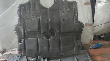 стоп краун: Защита днища Toyota, 1998 г., Б/у, Оригинал — 1