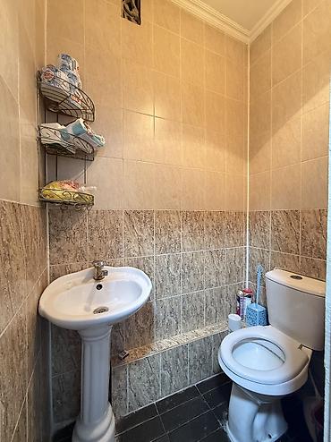 ленинградское: 2 комнаты, 48 м², 105 серия, 3 этаж, Старый ремонт — 3