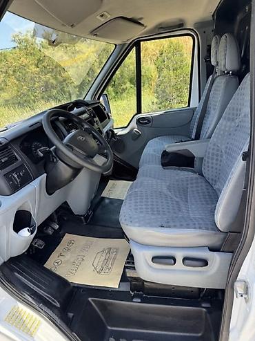 yağ filteri: Ford Transit: 2.4 l | 2011 il 189000 km Van body type — 7