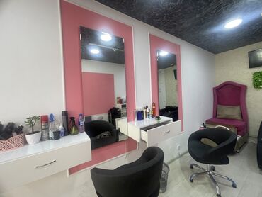 6 mkr: İcarəyə Salon