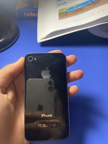 ide hard disk: IPhone 4S, Черный