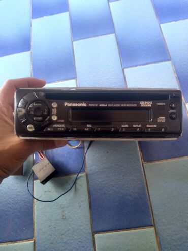 Auto elektronika: Panasonic Autoradio RDP-210,Potpuno ispravan bez Skrivenih Mana.Radio