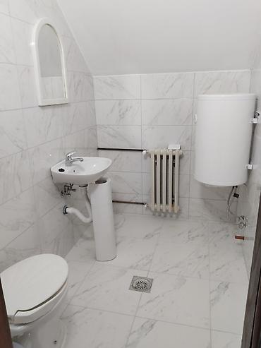 Tražim kuću za iznajmljivanje: Izdajem stan za dve studenkinje! Podbara, centar grada Novog Sada. Za — 12