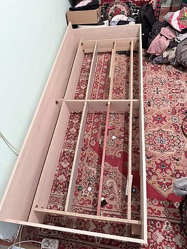 bunk bed: Корпус кровати/подкроватное основание из ЛДСП - Размер спального — 4