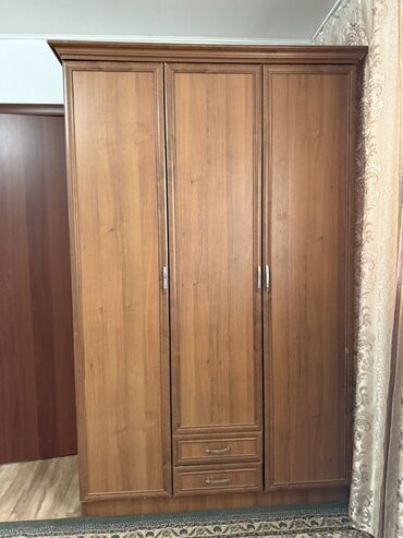 арзан мебель: Уктоочу бөлмө гарнитуру, Колдонулган, ДСП, түсү - Күрөң