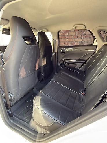 BYD: BYD E2: 2024 г., Электромобиль, Хэтчбэк — 7