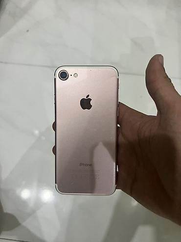 iphone xe: IPhone 7, 32 GB, Rose Gold, Barmaq izi — 1