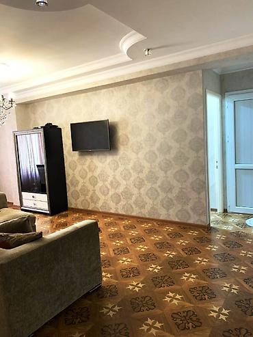 ev satiram az: 3 otaqlı, Yeni tikili, 83 kv. m — 2
