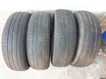 шины 14 с: Комплект из четырех автомобильных шин с летним протектором