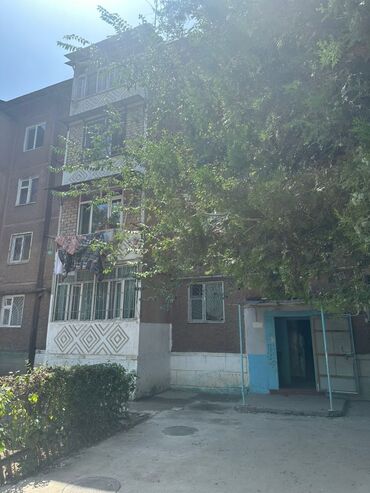 квартира балыкчы: 3 бөлмө, 55 кв. м, 103-серия, 2 кабат, Эски ремонт