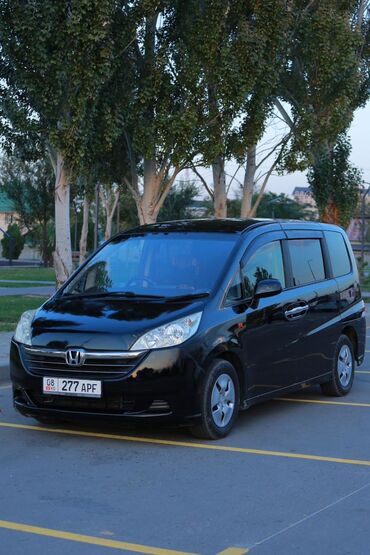 срочно срочно продаю машина: Honda Stepwgn: 2005 г., 2 л, Автоматтык, Бензин, Вэн/Минивэн