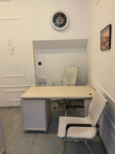 Ofislər: Tarqovuda ofis kirayə verilir.ofis tam əşyalı verilir. 35 kv. 2 otaq — 7