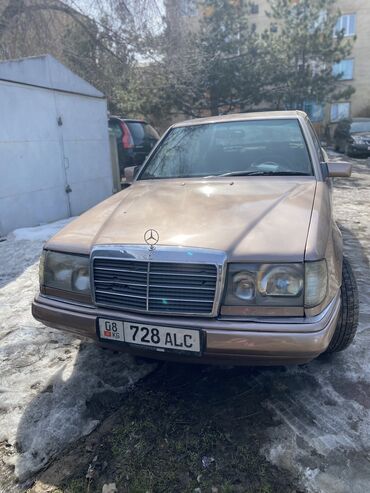 мерседес 121: Mercedes-Benz W124: 1993 г., 2.2 л, Механика, Бензин, Седан