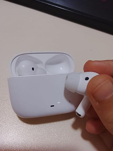 airpods qutusu: İşlənmiş Simsiz (Bluetooth) Qulaqcıqlar, Apple, rəng - Ağ — 2