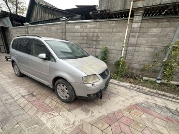 машина без матора: Volkswagen Touran: 2003 г., 2 л, Механика, Дизель, Универсал