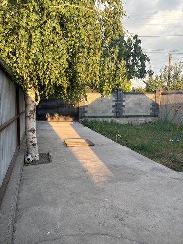 ала тоо 1: Времянка, 50 кв. м, 2 бөлмө, Менчик ээси, Эски ремонт