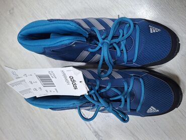 Women's Sneakers and athletic shoes: Adidas, 39 — 7