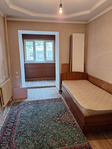 сдаю квартиру городок строителей: 3 комнаты, 60 м², Индивидуалка, 3 этаж, Евроремонт