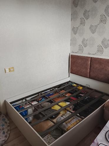 islenmis kravat: İşlənmiş, İkinəfərlik çarpayı, Bazalı, Matras ilə, Siyirməsiz, Azərbaycan — 3