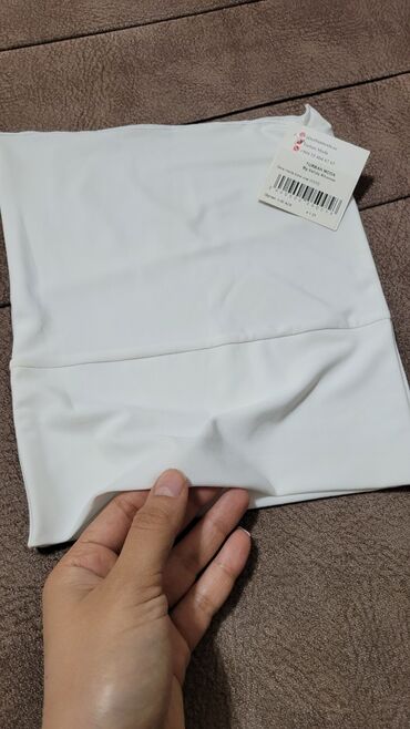 Baş geyimləri: Şarf 5 man
təzədi
şəkli sola cevirin — 17