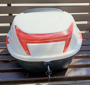 Moto dəbilqələr: Moto Baqajlar hamısı 35-azn Həftəsonu endirimi Müxtəlif rəngləri var — 4